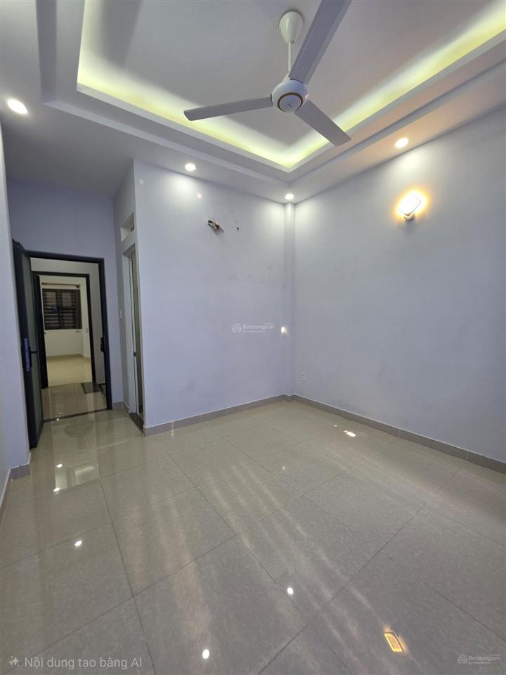 Nhà 3.7m x 12m đúc 3 lầu hẻm xe hơi khu nhà thờ hầm giáp lữ gia