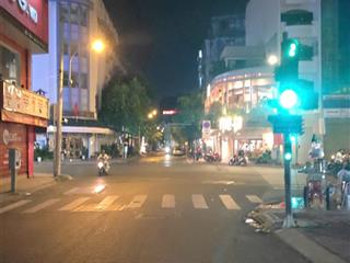 Nhà nở hậu 5.4m dài 8m 4 tầng hẻm 4m đường an bình p5 q5