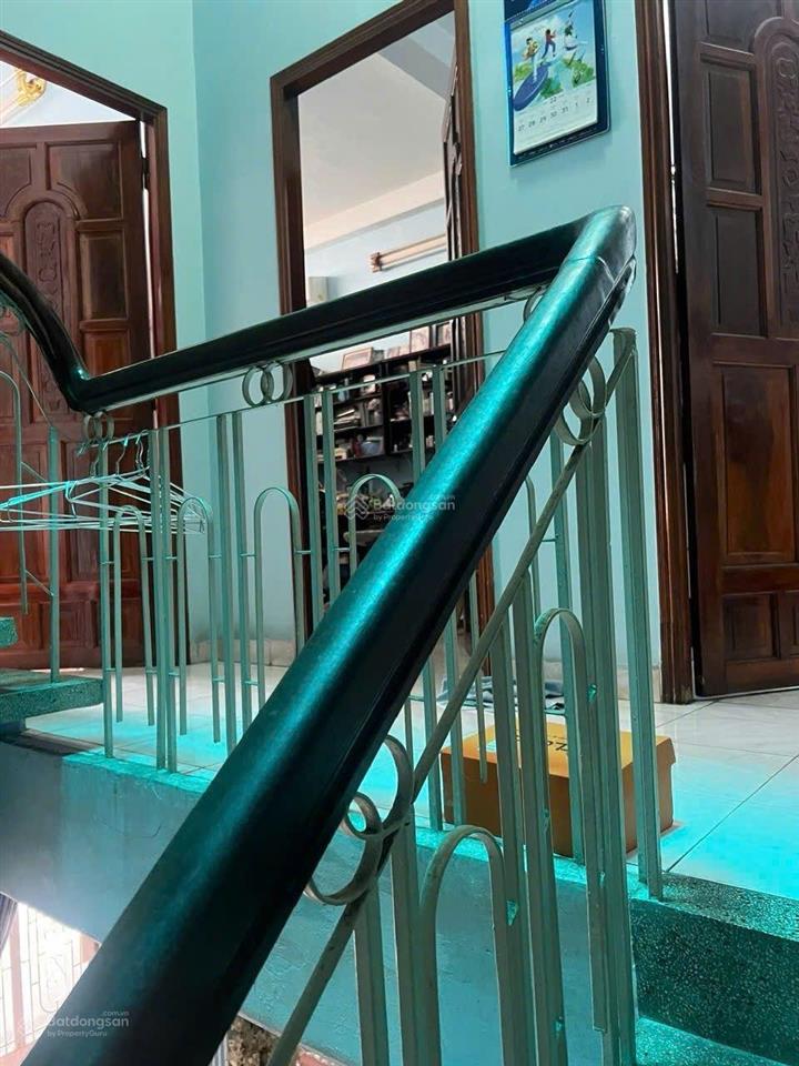 Nhà 6.8m x 13m đúc 3 tầng hẻm xe hơi lạc long quân