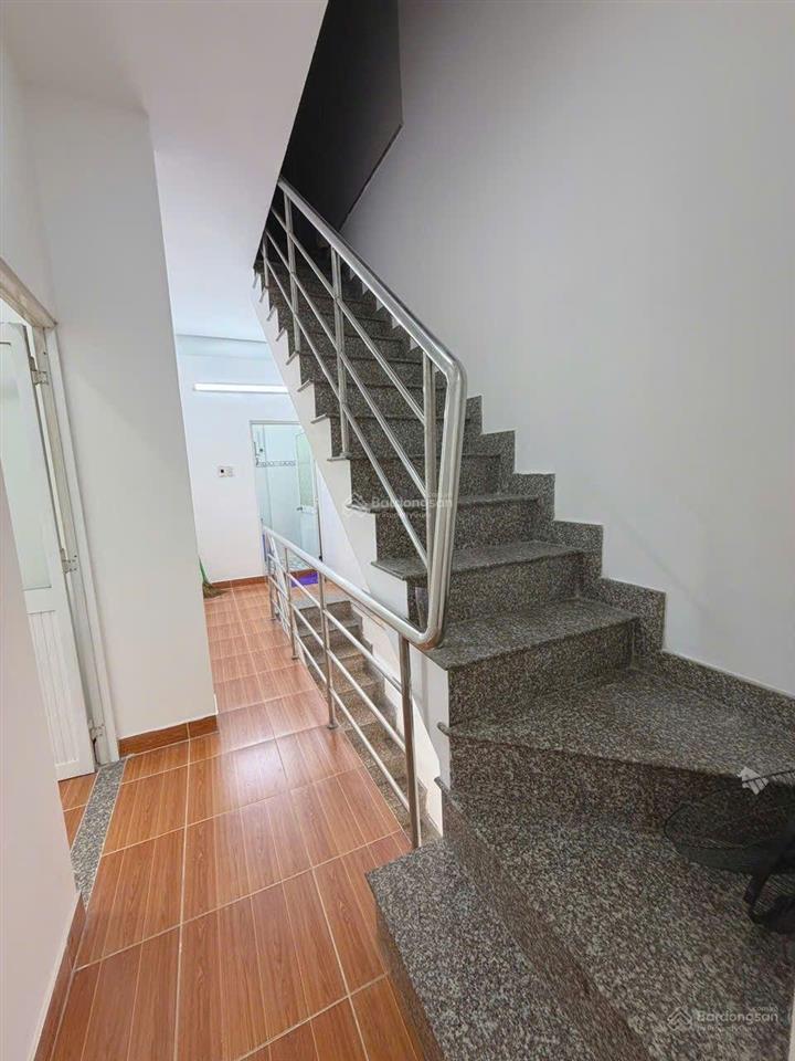 Nhà 1/ đường nguyễn trãi, p2, q5. dt 35.8m2 đúc 3 tầng