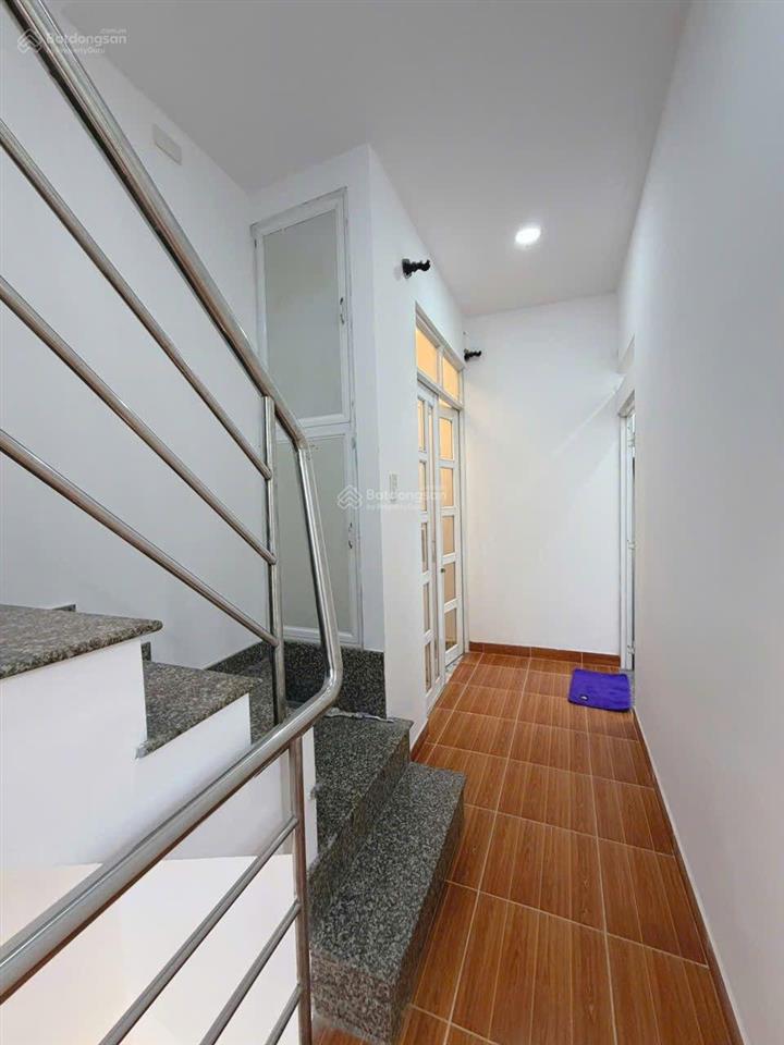 Nhà 1/ đường nguyễn trãi, p2, q5. dt 35.8m2 đúc 3 tầng