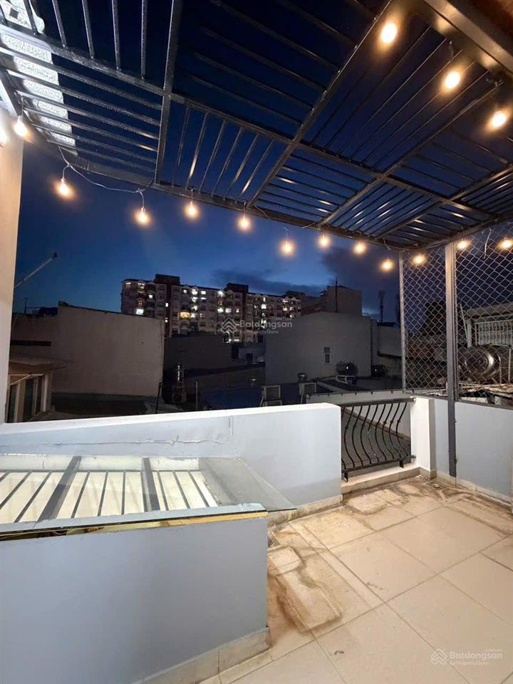 Nhà 1/ đường nguyễn trãi, p2, q5. dt 35.8m2 đúc 3 tầng