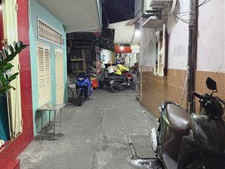 Nhà 1/ đường nguyễn trãi p2 q5. dt 36m2 đúc 3 tầng