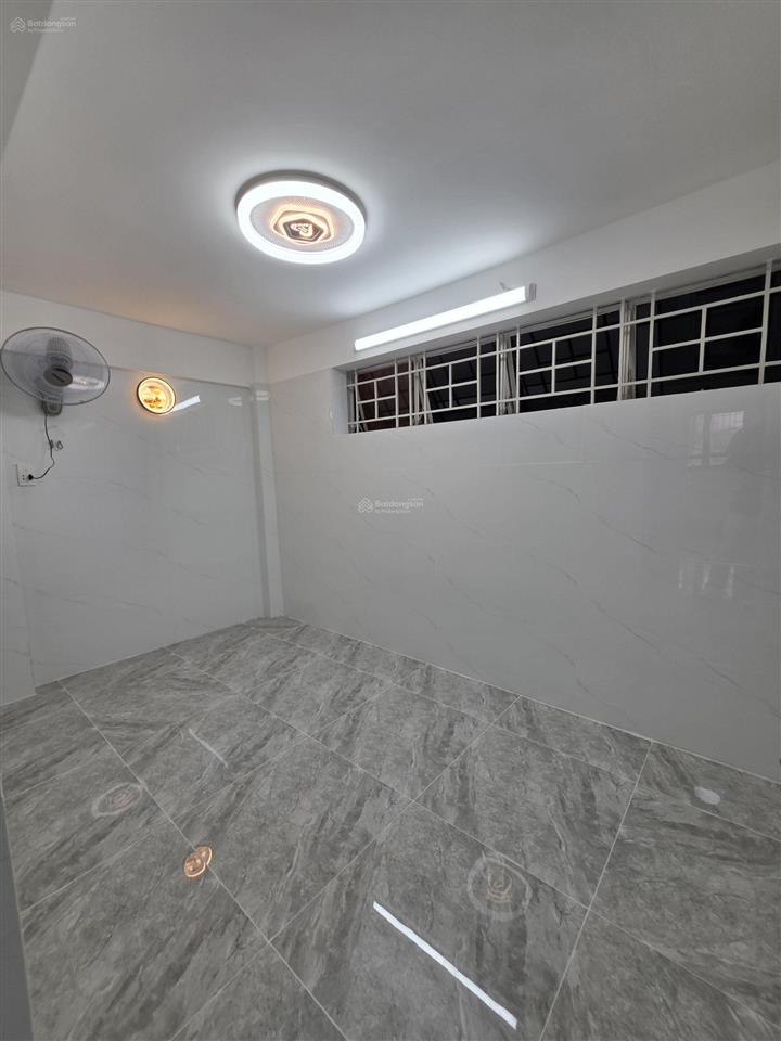 Căn hộ tầng trệt mặt tiền kinh doanh đường tân thành p16 quận 11