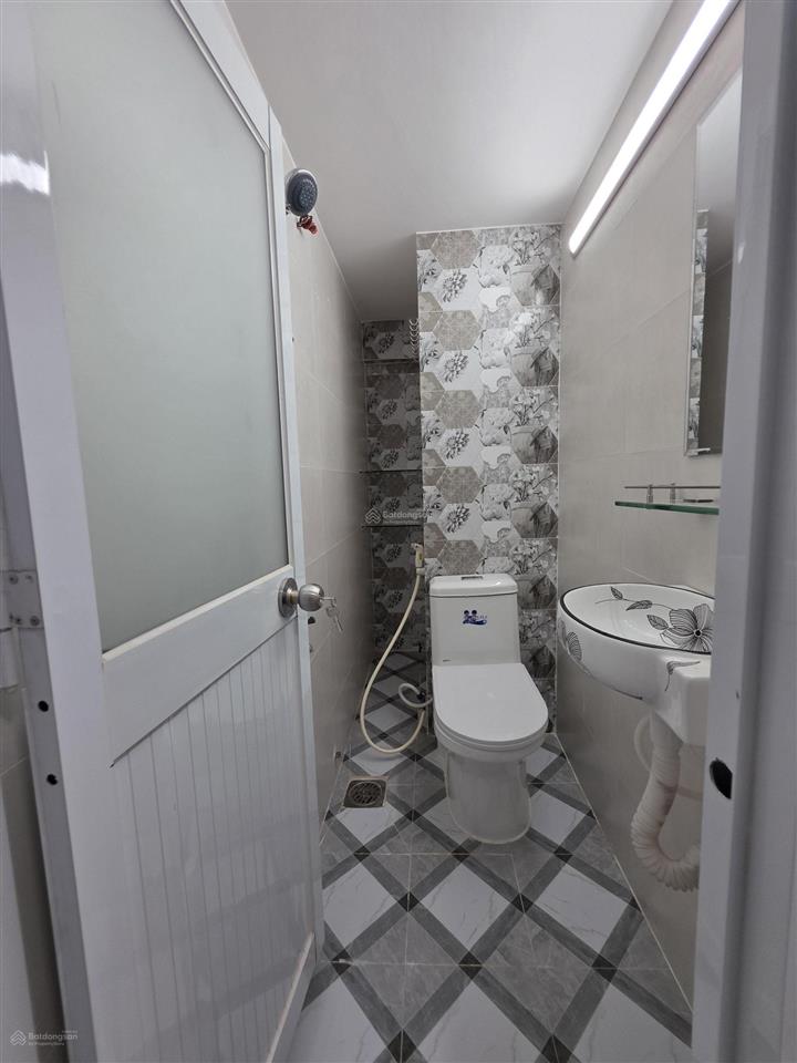 Căn hộ tầng trệt mặt tiền kinh doanh đường tân thành p16 quận 11