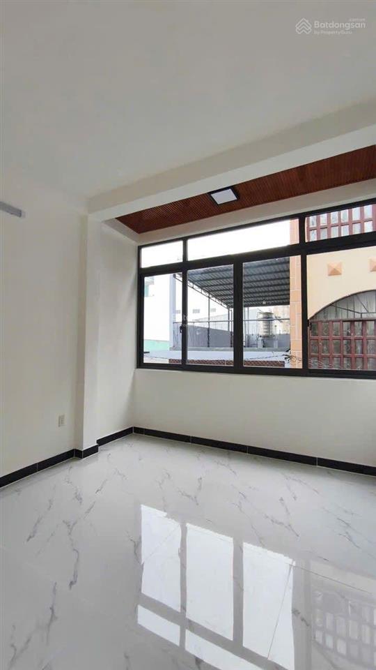 Nhà mới nở hậu 5,4m dài 8m, 4 tầng, hẻm 4m đường an bình, p5, q5