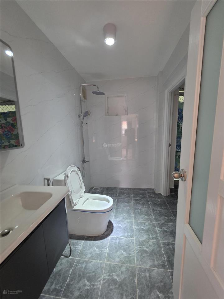 Bán căn hộ tầng trệt chung cư da sà. dt 118m2 có trệt 1 lầu 3pn