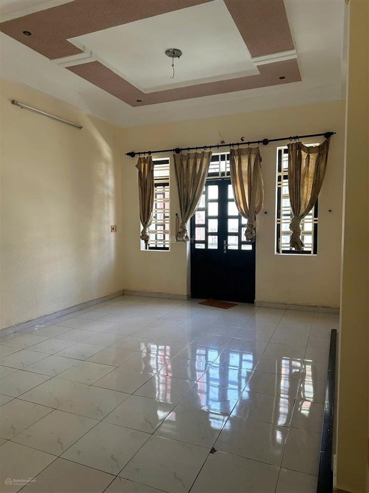 Nhà hẻm xe hơi đường quang trung. dt đất 199m2 đúc 3 lầu