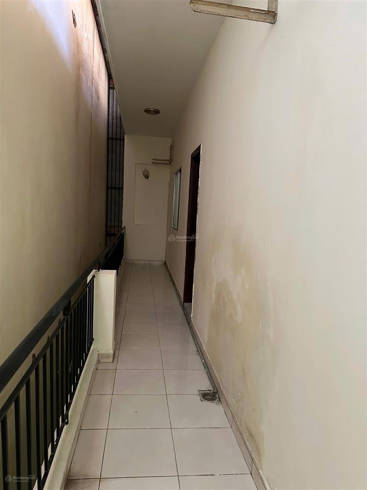 Nhà hẻm xe hơi đường quang trung. dt đất 199m2 đúc 3 lầu