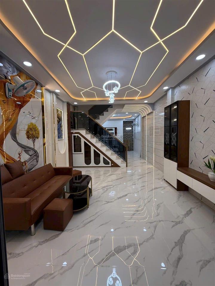 Nhà diện tích 23m2 đúc 3 tầng ngay cầu vượt cây gõ p9 quận 6