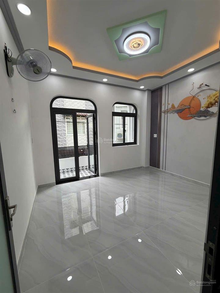 Nhà diện tích 23m2 đúc 3 tầng ngay cầu vượt cây gõ p9 quận 6