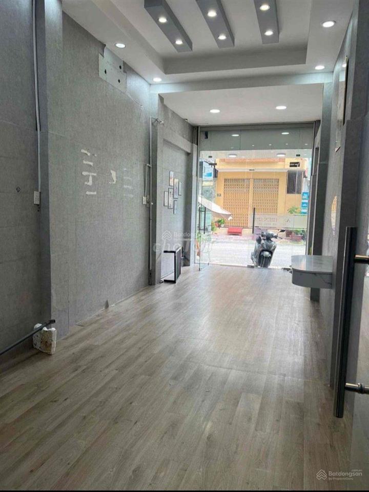 Nhà 2 tầng diện tích 49m2 mặt tiền lê sát gần chợ tân hương