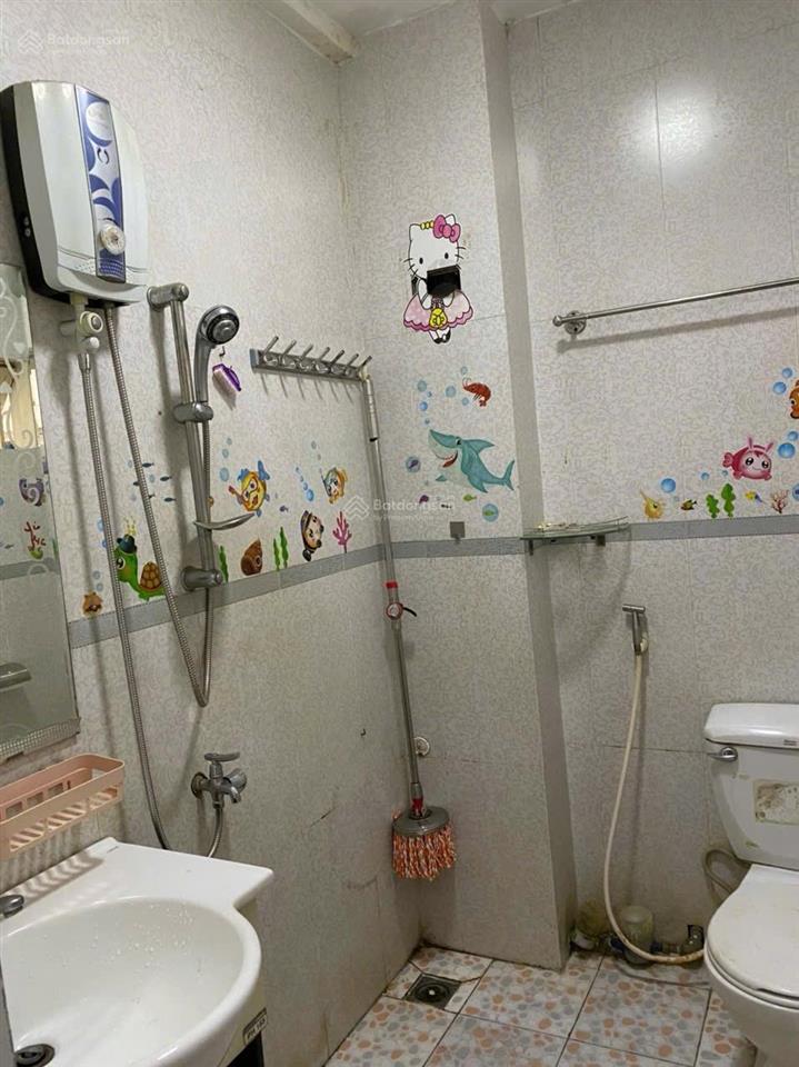 Cho thuê căn hộ chung cư 2pn 1wc thoáng mát yên tĩnh, an ninh, phù hợp hộ gia đình, người đi làm