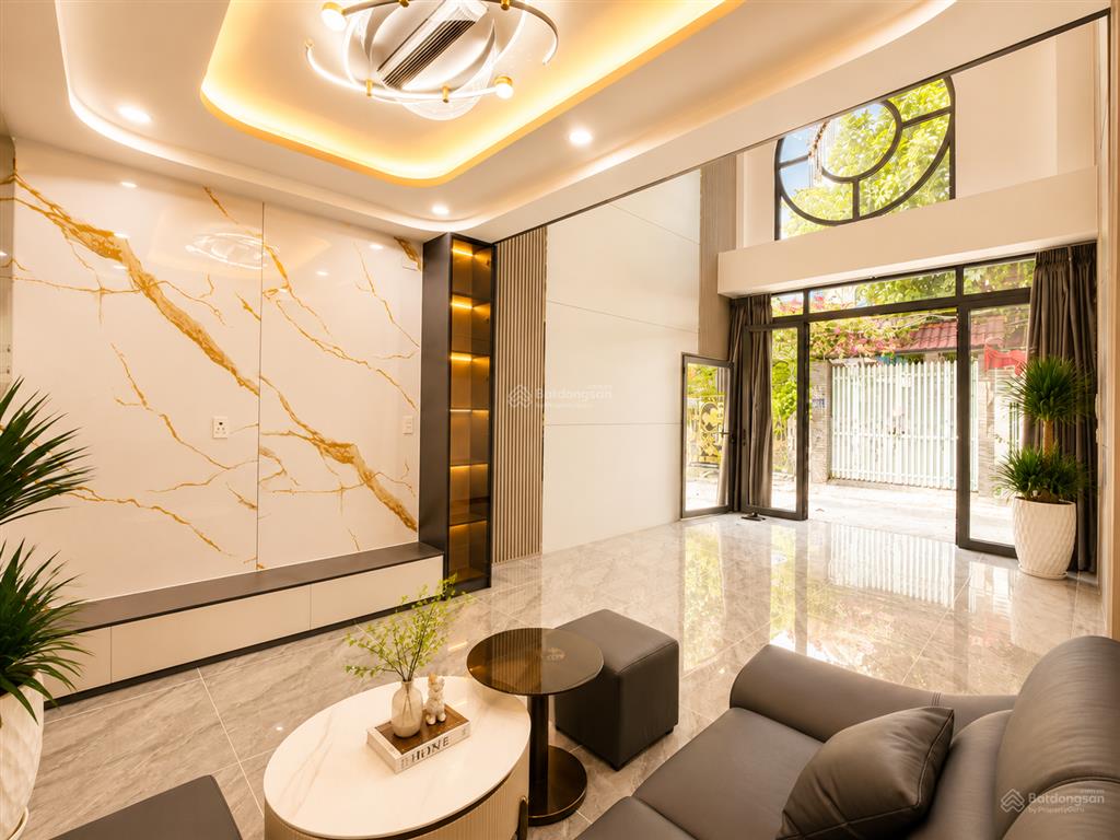Bán nhà đẹp 1 trệt 1 lửng 1 lầu 2 mặt tiền gần chợ nhỏ, p. tân hiệp tp. đồng nai