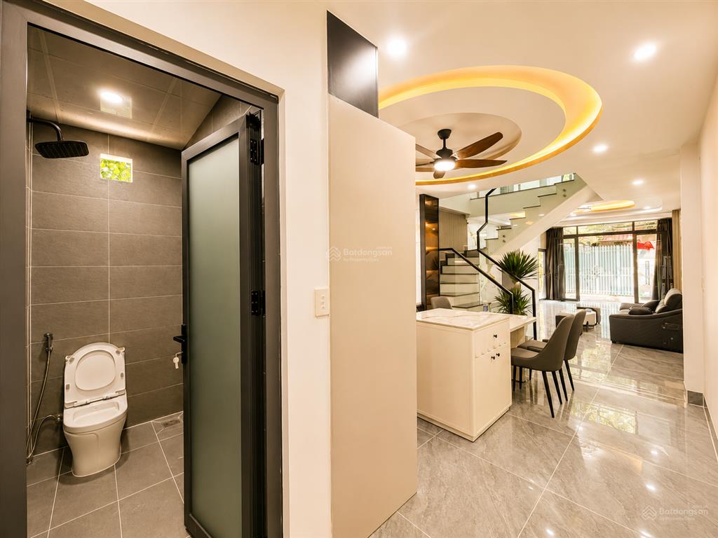 Bán nhà đẹp 1 trệt 1 lửng 1 lầu 2 mặt tiền gần chợ nhỏ, p. tân hiệp tp. đồng nai
