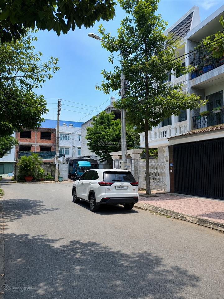 Bán nhà 1 trệt 2 lầu hoàn công kdc bửu long, biên hòa