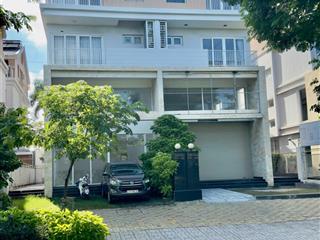 Tôi cho thuê bt dragon parc, dt 8x21m, mặt tiền đường nguyễn hữu thọ, giá 25 tr/th,  0909 904 ***