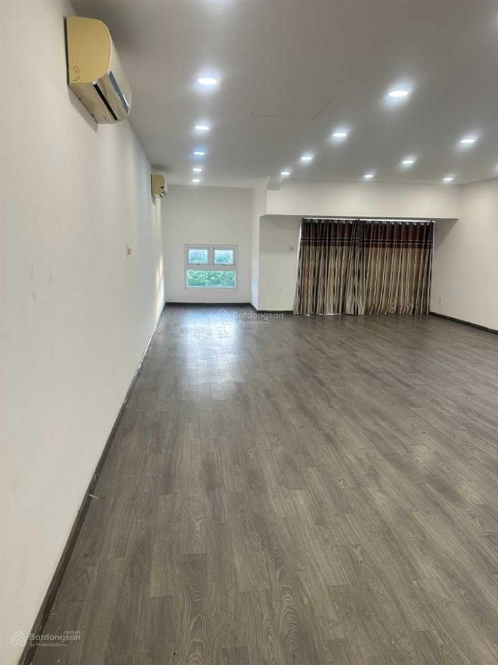 Tôi cho thuê bt dragon parc, dt 8x21m, mặt tiền đường nguyễn hữu thọ, giá 25 tr/th,  0909 904 ***