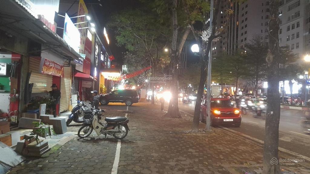 Kinh doanh siêu đẹp, ngã 3 hoàng quốc việt, tô hiệu, nghĩa tân, 80m, mt 5.5m, 3x tỷ.