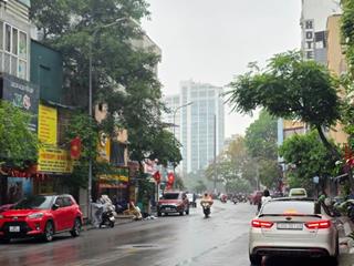 Mặt phố kinh doanh sầm uất, cầu giấy, 105m, mt 6.5m, thông sàn, thang máy.