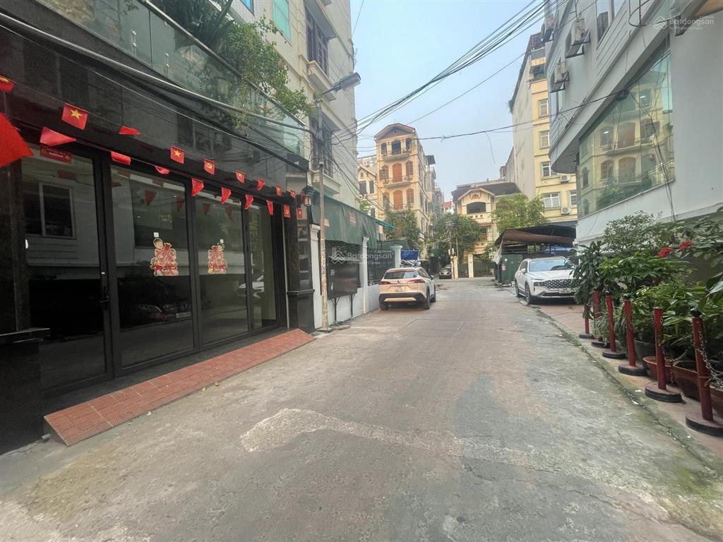 23 tỷ, sở hữu ngay nhà 5 tầng phố trần quốc hoàn, cầu giấy mặt ngõ kinh doanh gần phố , 60m, mt 5m.