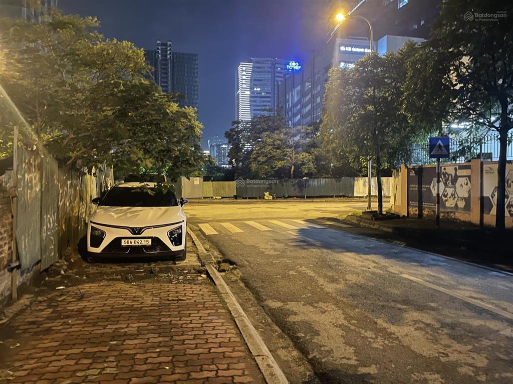 Siêu phẩm lô đất vàng cầu giấy  đường 12m có vỉa hè  chỉ 37 tỷ