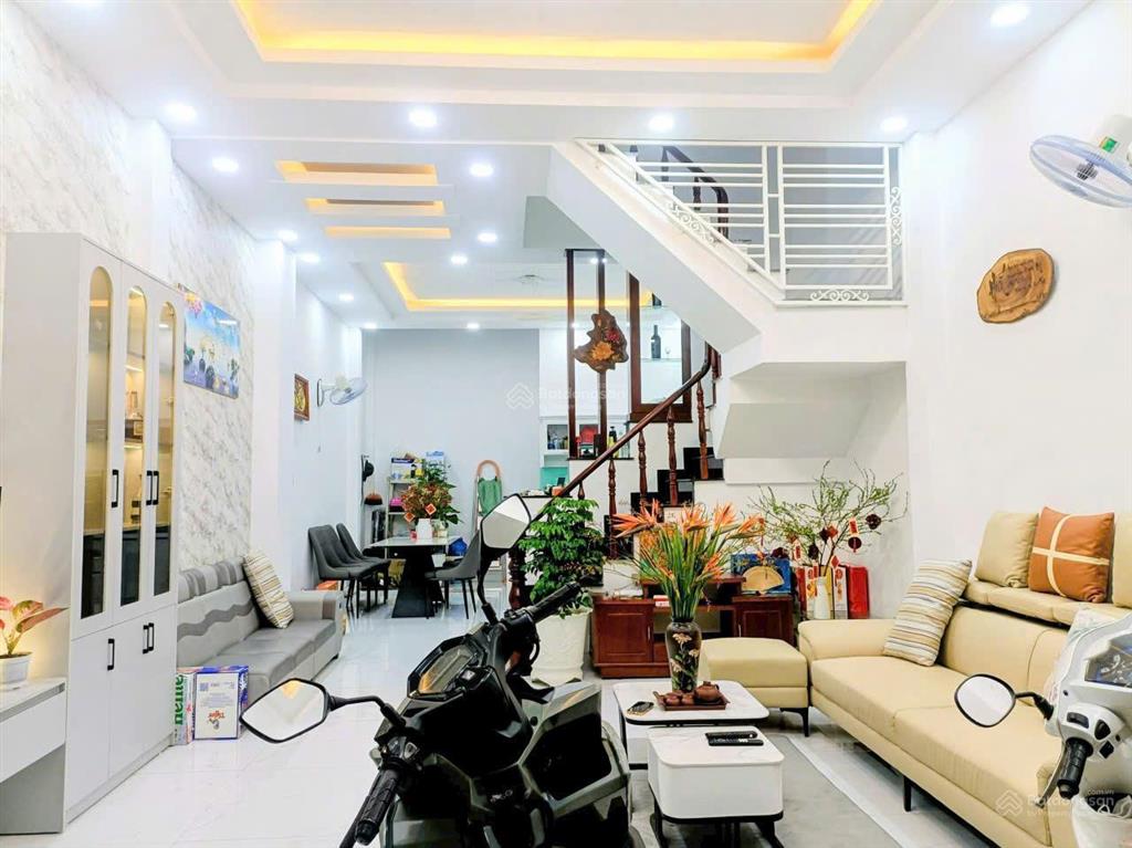 Chính chủ bán nhà 1t2l đúc, hẻm xe hơi đường lâm thị hố, khu nhà lầu an ninh