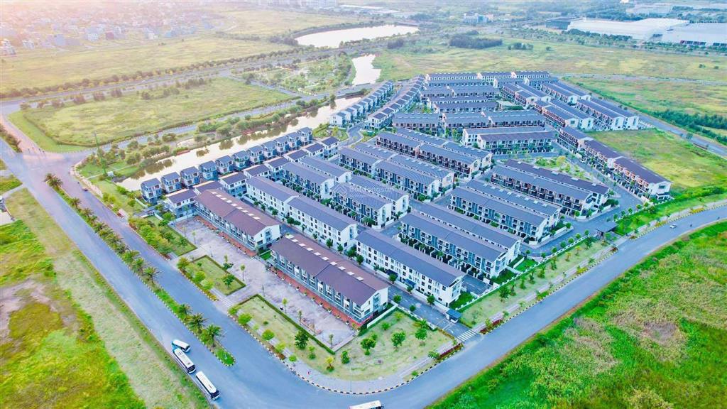 Cho thuê nhà tại centa, beomes chỉ việc xách vali về ở  không lo lụt lội  mất điện  mất nước