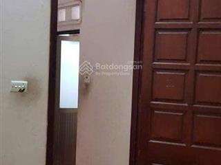 Cho thuê nhà số 2 ngõ 153 trần cung 40 m2 *3 tầng cách đường trần cung 10m ngõ to 4m