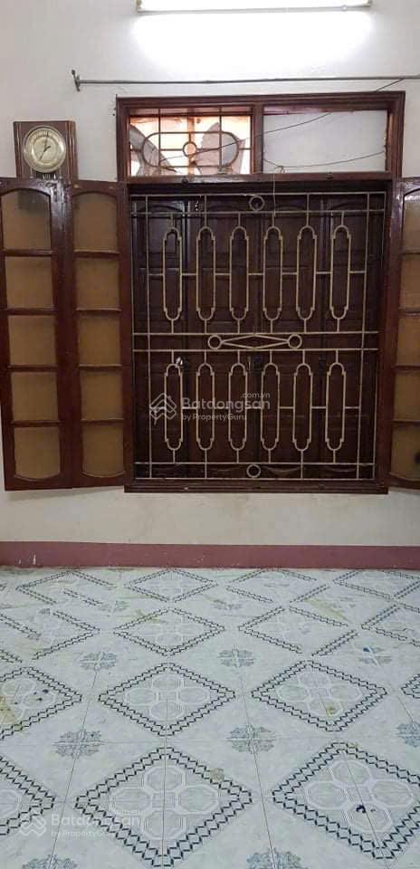 Cho thuê nhà số 2 ngõ 153 trần cung 40 m2 *3 tầng cách đường trần cung 10m ngõ to 4m