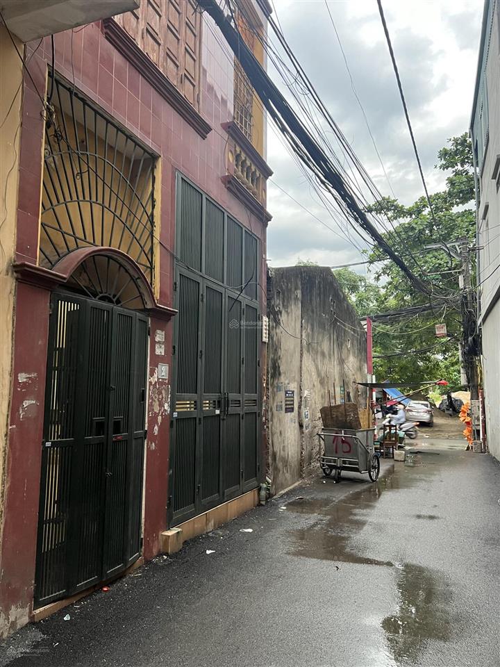 Cho thuê nhà đầu ngõ 153 trần cung