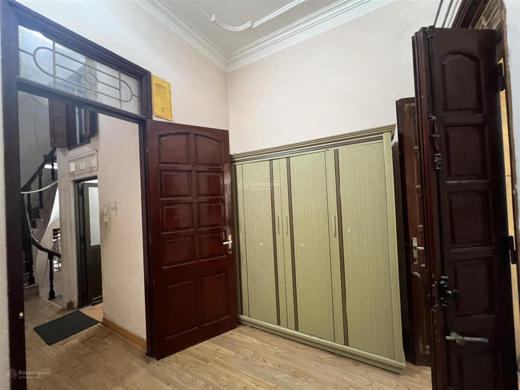 Cho thuê nhà đầu ngõ 153 trần cung