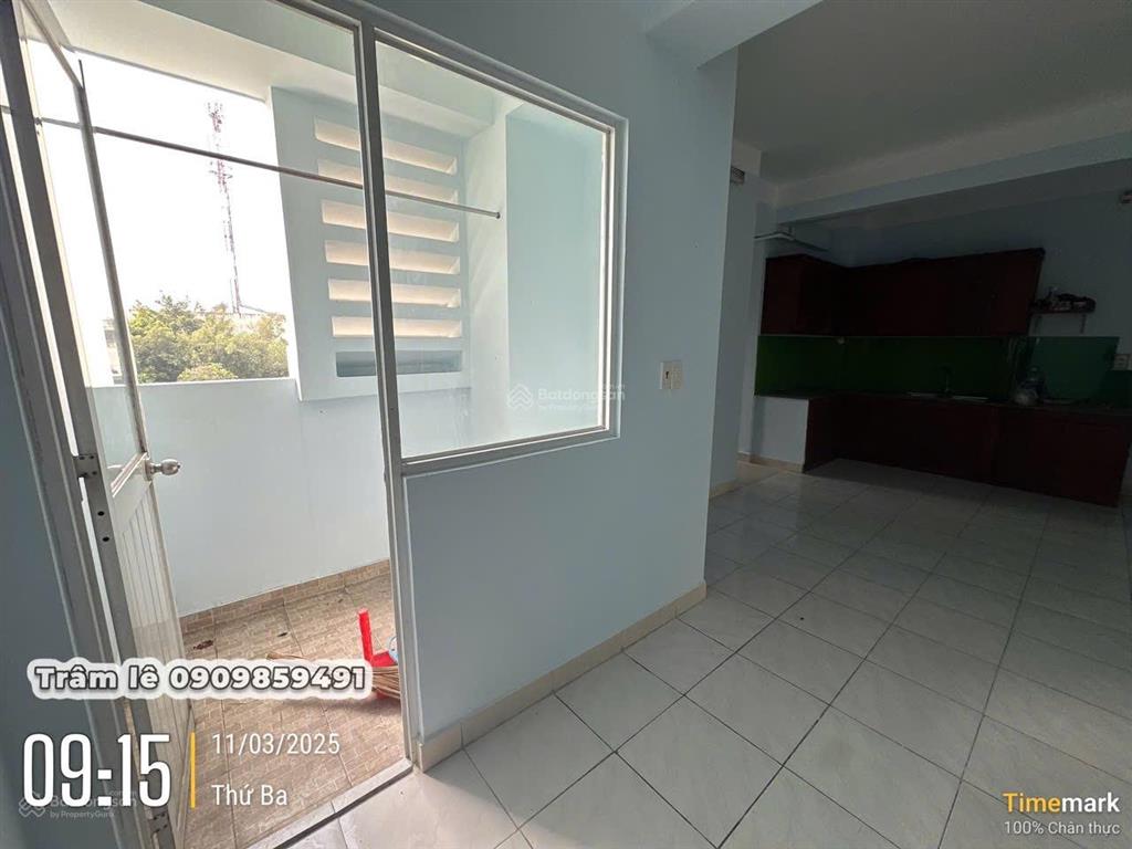 Cần bán căn 55m2, chung cư nhất lan 3 tân tạo giá 2tỷ200, shr.  0909 859 *** trâm
