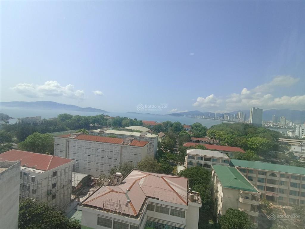 Bán căn hộ nha trang napoleon 2pn view trực diện biển full nội thất đẹp giá rẻ.