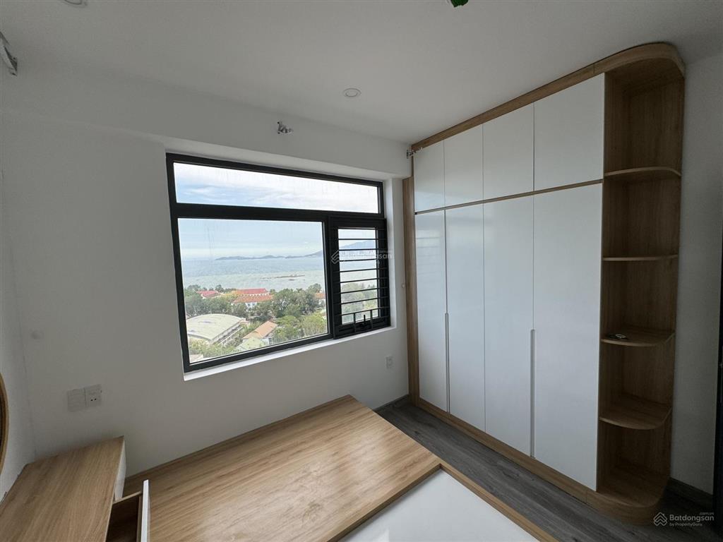 Căn hộ nha trang napoleon 2pn view biển góc giếng trời full nội thất đẹp chỉ 2 tỷ 290tr