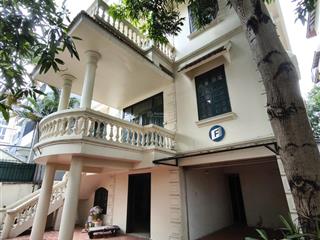 Cho thuê biệt thự sân vườn phố tô ngọc vân tây hồ  hn  170m 4 tầng  5pn giá 55 triệu/th