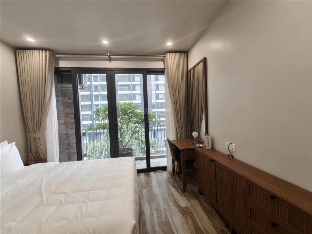 Cho thuê toà khách sạn 250m/sàn 3 hầm + 7 tầng nổi 35 phòng ban công phố nhật chiêu, tây hồ hn