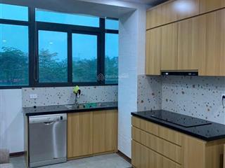 Bán căn hộ 2pn c10 xuân la, view võ chí công, cách hồ tây 2 phút đi bộ, sổ đỏ lâu dài, giá 4.25 tỷ