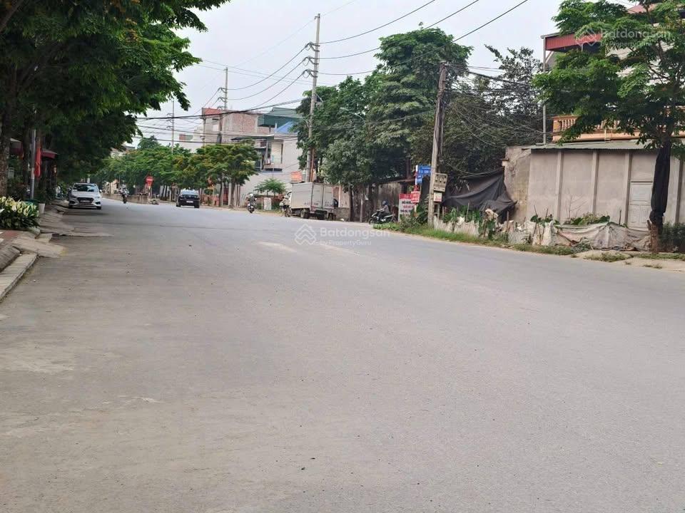 Bán đất đẹp tại xã phú cát, hoà lạc 2,4 tỷ, 100m², ngõ rộng 12m, sẵn sổ full thổ cư