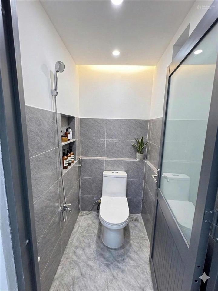 Cho thuê căn hộ nội thất đầy đủ đường lã xuân oai gần các trường đại học