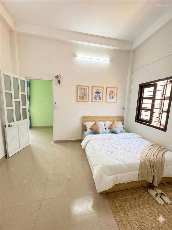 Cho thuê căn hộ nội thất đầy đủ đường lã xuân oai gần các trường đại học