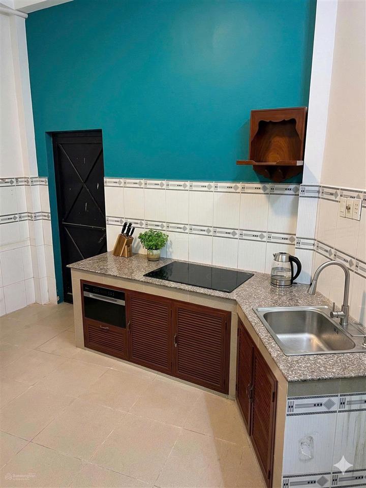 Cho thuê căn hộ nội thất đầy đủ đường lã xuân oai gần các trường đại học