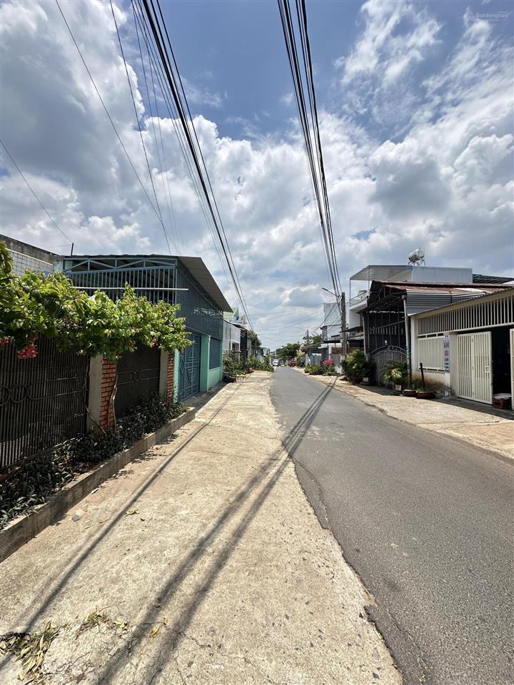 Bán nhà mt đường đinh công tráng. tp. buôn ma thuột. 216m² full tc. ngang mt 8,81m x 27m