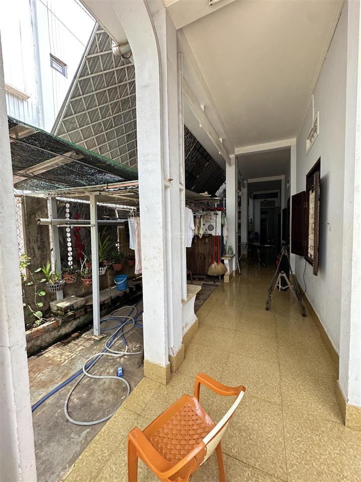 Bán nhà mt đường đinh công tráng. tp. buôn ma thuột. 216m² full tc. ngang mt 8,81m x 27m