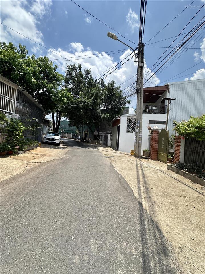 Bán nhà mt đường đinh công tráng. tp. buôn ma thuột. 216m² full tc. ngang mt 8,81m x 27m