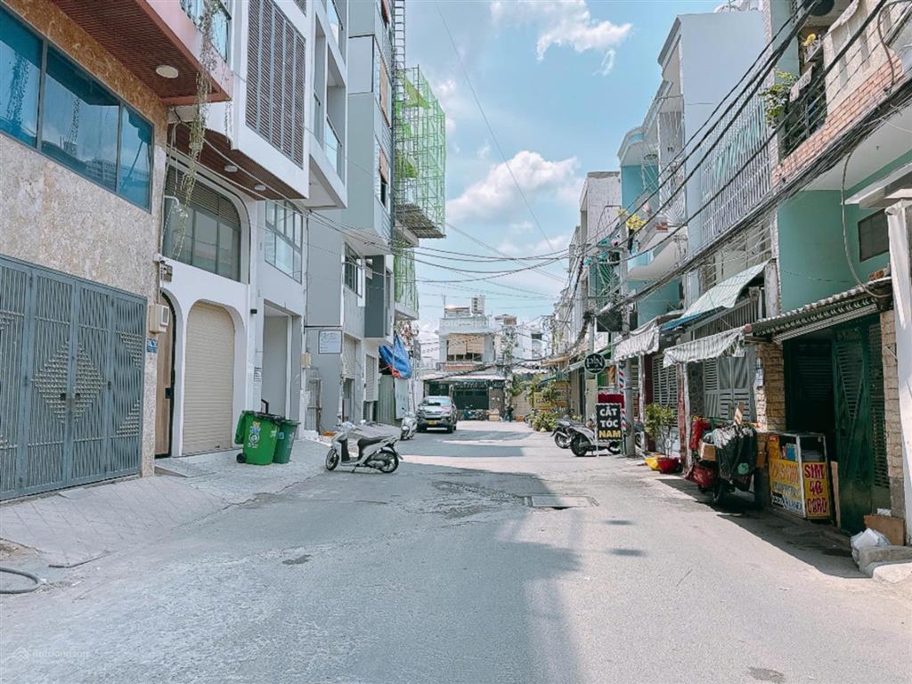 Hàng kín nhà 4 tầng hẻm xe hơi khu him lam kiều đàm, quận 7  8x8m  chỉ 10,8 tỷ