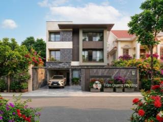 Biệt biệt sân vườn view sông luxury house kdc tân qui đông, quận 7  11x20m  3 tầng  chỉ 52 tỷ