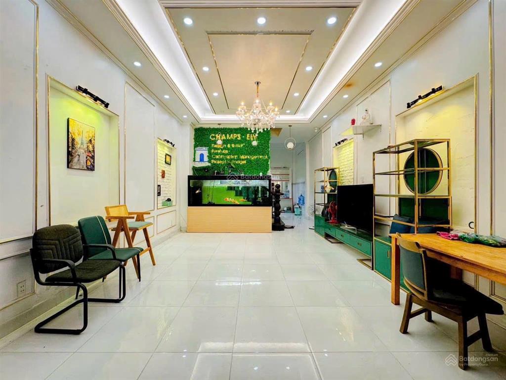 Quận 7 bán nhà hẻm xe hơi đường lê thị chợ kế phú mỹ hưng  4 tầng  4.8x13m  chỉ 9,7 tỷ