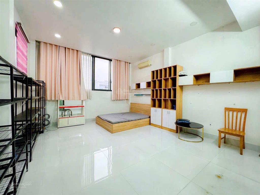 Quận 7 bán nhà hẻm xe hơi đường lê thị chợ kế phú mỹ hưng  4 tầng  4.8x13m  chỉ 9,7 tỷ