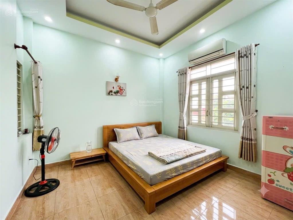 Quận 7, nguyễn thị thập  nhà hẻm 1 sẹc  2 tầng  5x24m  chỉ còn 9.8tỷ